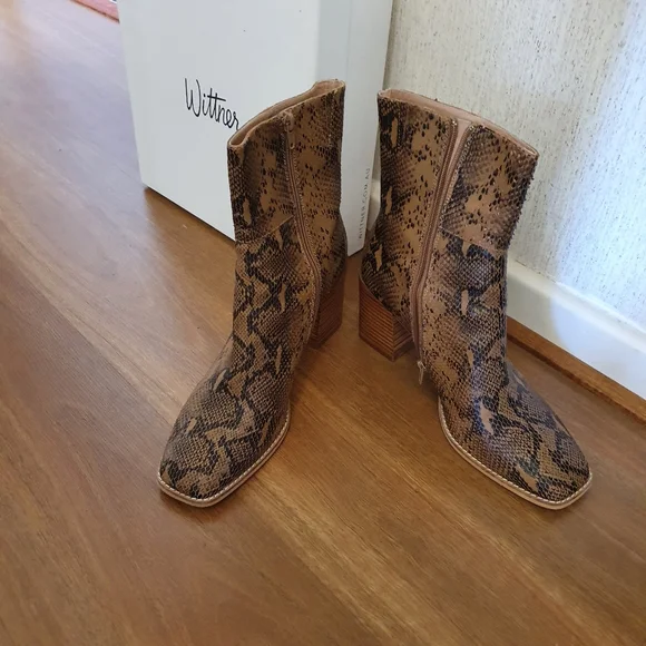 Snake skin boots - Picture 2 of 3